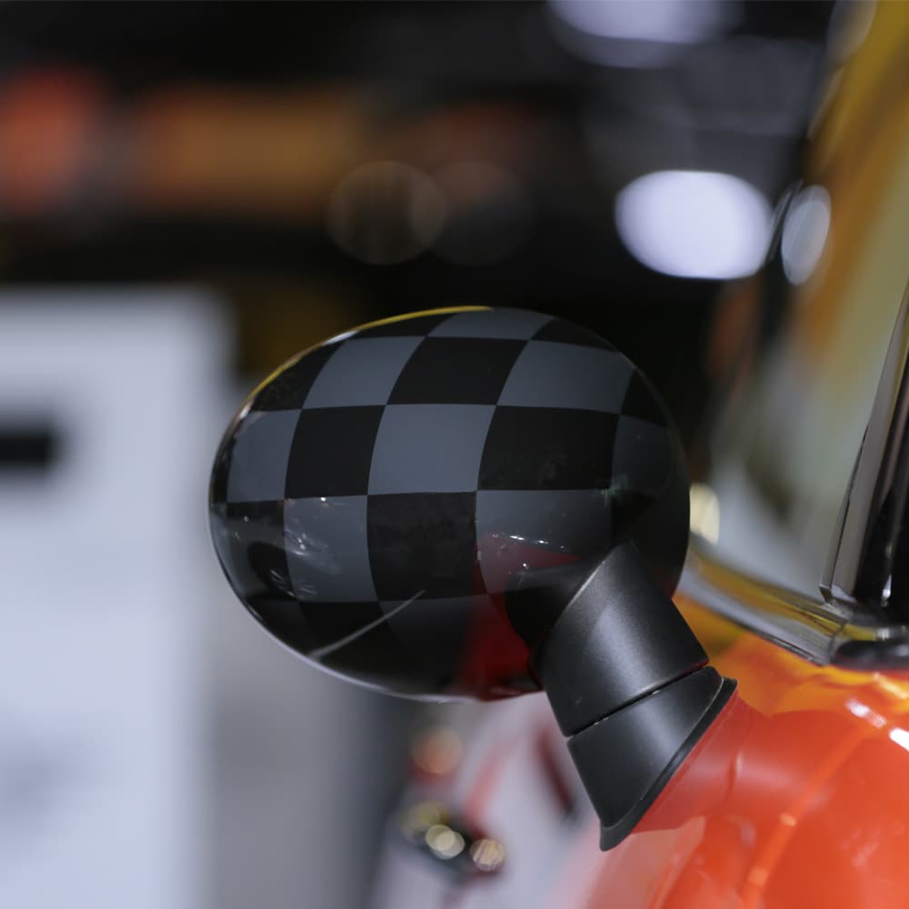 KRYT ZRCÁTKA MINI CHECKERED FLAG PRAVÝ KRYT ZRCÁTKA MINI CHECKERED FLAG PRAVÝ