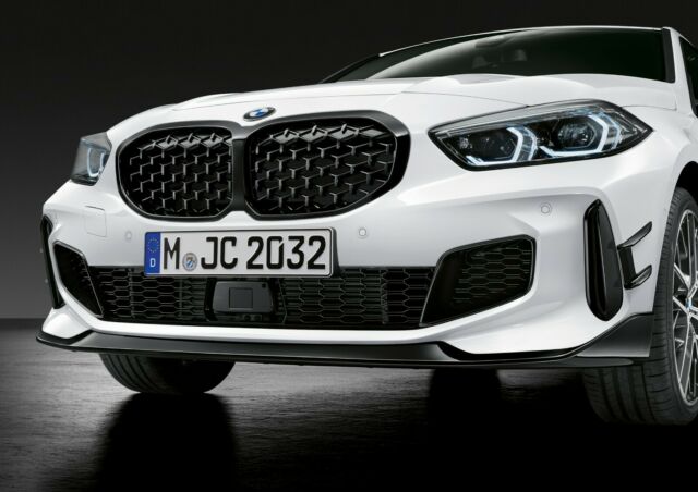 M PERFORMANCE LESKLÝ ČERNÝ SPLITTER M PERFORMANCE LESKLÝ ČERNÝ SPLITTER
