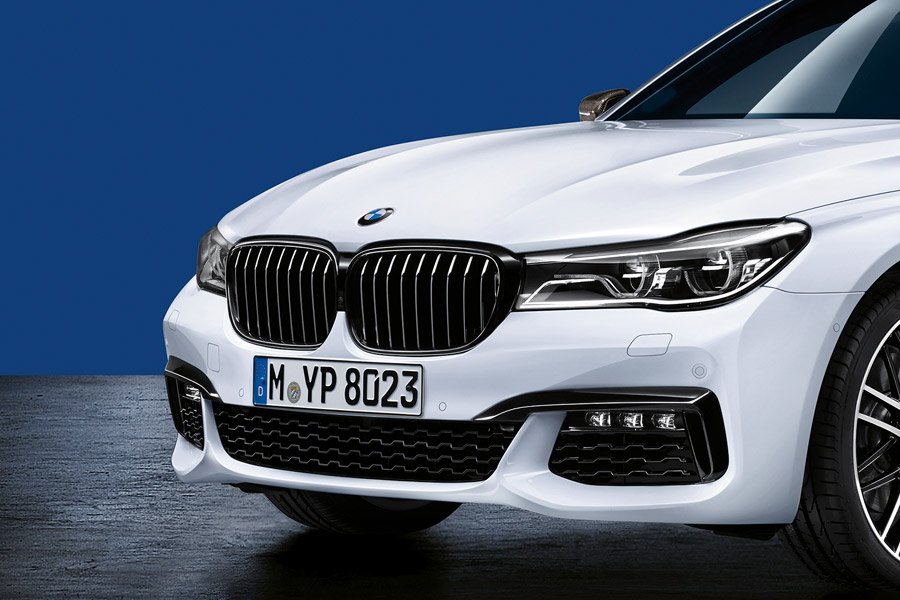 PŘEDNÍ MŘÍŽKA M PERFORMANCE PRAVÁ