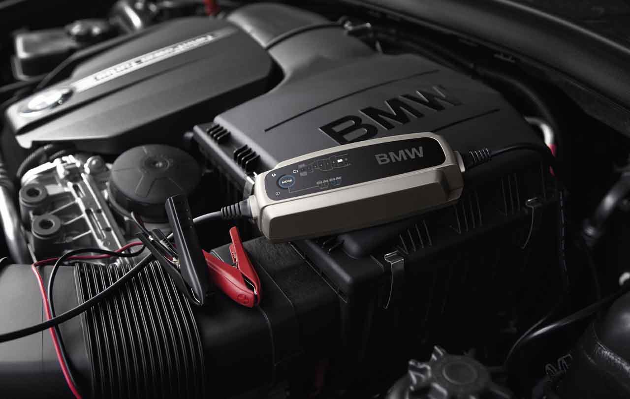 ORIGINÁLNÍ BMW NABÍJEČKA BATERIE-VHODNÉ TAKÉ PRO MOTOCYKLY