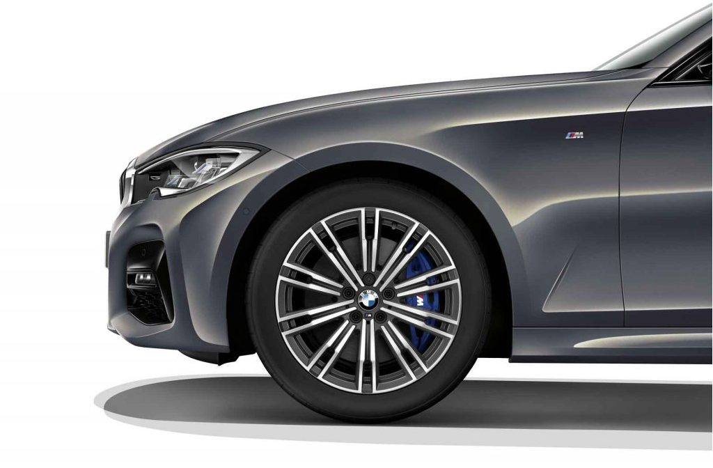 BMW ORIGINÁLNÍ KOMPLETNÍ ZIMNÍ KOLO 790M BMW ORIGINÁLNÍ KOMPLETNÍ ZIMNÍ KOLO 790M